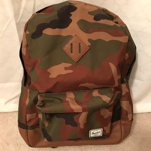 Herschel Heritage Backpack Woodland Camo/Tan